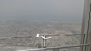 Illustration for article titled Burj Kahlifa on Street View: The World's Tallest Building, Inside Out